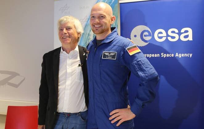 Space show 2019 07 06 2019 , Erfurt, Arena, Steigerwaldstadion, Space show 2019 of the German Aerospace Center DLR with astronaut Alexander Gerst in picture astronauts Dr Ulf Merbold and Dr Alexander Gerst