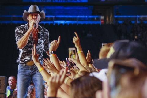 08 June 2019 - Nashville, Tennessee - Tim McGraw. 2019 CMA Music Fest Nightly Concert held at Nissan Stadium. Photo Credit: Frederick Breedon AdMedia 241502 2019-06-08 Tennessee Nashville Etats-Unis  Copyright: xAdMediax STAR_241502_027
