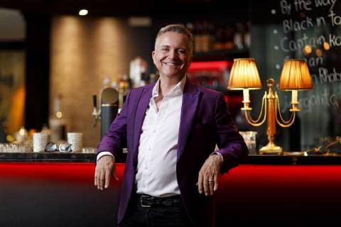 Jörg Knör bei einem exklusiven Fotoshooting anlässlich seines Programms Die Jahrhundert-Show im Savoy Hotel. Köln, 08.06.2019 *** Jörg Knör at an exclusive photo shooting on the occasion of his program The Century Show at the Savoy Hotel Cologne, 08 06 2019 Foto:xC.xHardtx xFuturexImage