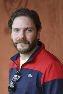 2019 Roland-Garros Tennis Open. Internationaux de tennis de Roland-Garros. Village. Daniel Brühl. 241535 2019-06-09 Paris France  Copyright: xArnal-Durdenx xStarfacex STAR_241535_011