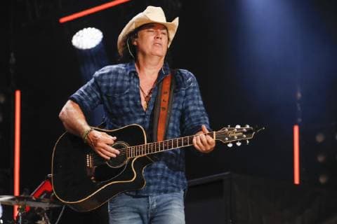 09 June 2019 - Nashville, Tennessee - David Lee Murphy. 2019 CMA Music Fest Nightly Concert held at Nissan Stadium. Photo Credit: Frederick Breedon AdMedia 241548 2019-06-09 Tennessee Nashville Etats-Unis  Copyright: xAdMediax STAR_241548_165