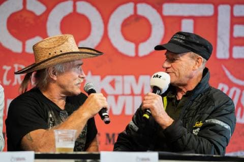 Press conference on the music festival and motor sports festival Werner Das Rennen 2019 Konny Reimann, emigrant, protagonist and racing driver at the Werner Rennen 2019, Andi Feldmann, brother of Rötger Brösel Feldmann, protagonist and racing driver at the Werner Rennen 2019 Press conference on the music festival and motor sports festival Werner Das Rennen 2019, Hamburg Hamburg Germany Airfield Hartenholm