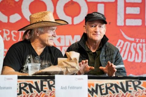 Press conference on the music festival and motor sports festival Werner Das Rennen 2019 Konny Reimann, emigrant, protagonist and racing driver at the Werner Rennen 2019, Andi Feldmann, brother of Rötger Brösel Feldmann, protagonist and racing driver at the Werner Rennen 2019 Press conference on the music festival and motor sports festival Werner Das Rennen 2019, Hamburg Hamburg Germany Airfield Hartenholm