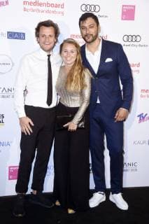 Tim Van Aelst, Sofie Peeters and Mark Olan Dreesen at the presentation of the Berlin Series Award 2019 in the Titanic Hotel Gendarmenmarkt Berlin, 13 06 2019 Foto:xN.xKubelkax xFuturexImage
