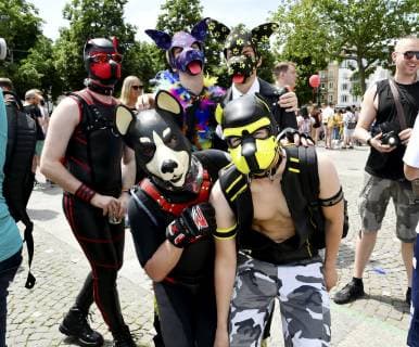 15.06.2019 Zuerich,Schweiz. Im Bild : Zurich - Pride.25. Schwule und Lesben Veranstaltung.Bunt Parade Stimmung *** 15 06 2019 Zurich, Switzerland In picture Zurich Pride 25 Gays and lesbians Event Colourful parade Mood 