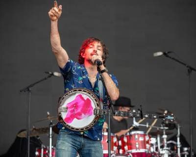 June 14, 2019 - Manchester, Tennessee, U.S - SCOTT AVETT of The Avett Brothers during the Bonnaroo Music + Arts Festival in Manchester, Tennessee Manchester U.S. - ZUMAs135 20190614_zap_s135_106 Copyright: xDanielxDeSloverx
