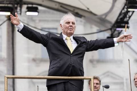 Daniel Barenboim at the State Opera for all 2019 Event with the Symphony Concerts Felix Mendelssohn Bartholdys Violin Concerto in E minor and Johannes Brahms Second Symphony with the Staatskapelle Berlin live at the Bebelplatz Berlin, 16 06 2019 Foto:xB.xKriemannx xFuturexImage
