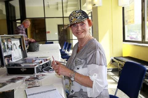 Regina Thoss beim 700. Kofferradio mit Siegfried Siggi Trzoß im Freizeitforum Marzahn. Berlin, 15.06.2019 *** Regina Thoss at the 700 Kofferradio with Siegfried Siggi Trzoß at the Freizeitforum Marzahn Berlin, 15 06 2019 Foto:xM.xWehnertx xFuturexImage