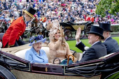 18-06-2019 England Royals during the Royal Ascot horse races. Queen Elizabeth and Prince Andrew Queen Maxima and King Willem-Alexander The 5 day meeting is one of the highlights of the horse racing calendar and has been held at the famous Berkshire course since 1711.  Copyright: xPPEx