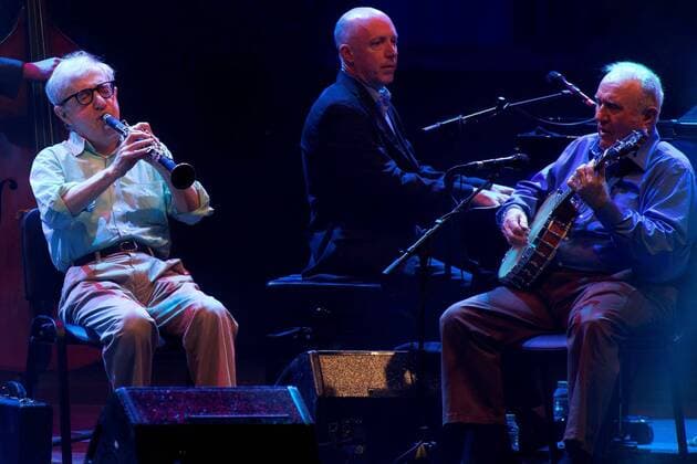 Entertainment Themen der Woche KW25 US musician and film director Woody Allen (L) performs during a concert with The Eddy Davis New Orleans Jazz group in the framework of the 7th edition of Jardins de Pedralbes festival in Barcelona, Catalonia, Spain, 18 June 2019. Woody Allen & The Eddy Davis concert in Barcelona !ACHTUNG: NUR REDAKTIONELLE NUTZUNG!  Copyright: xQuiquexGarciax GRAF676 20190618-636964959794406193