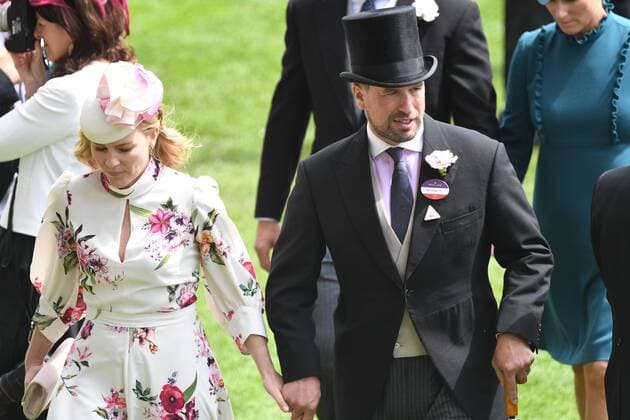 . 20 06 2019. Ascot, United Kingdom. Royal Ascot-Ladies Day. HM Queen Elizabeth II accompanied by other members of the Royal Family arrives at Royal Ascot for Ladies Day.  xAndrewxParsonsx xi-Imagesx IIM-19827-0010