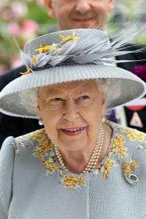 20 06 2019, Ascot, Windsor, GBR Portrait of Queen Elizabeth the Second Ascot racecourse Queen Elisabeth, Portrait, Portrait, Royals, Elisabeth the Second, Queen of England 190620D601ROYAL ASCOT JPG