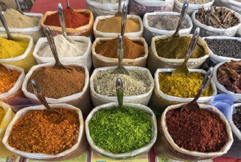 Spices, herbs and curry powder at the Anjuna Beach flea market in Goa, India, Asia Copyright: imageBROKER/PetrxSvarc ibxpsi04910922.jpg