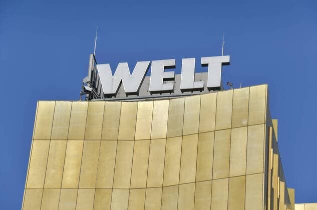 Welt, Axel-Springer-Verlag, Axel-Springer-Straße, Rudi-Dutschke-Straße, Kreuzberg, Friedrichshain-Kreuzberg, Berlin, Deutschland *** Welt, Axel Springer Verlag, Axel Springer Strasse, Rudi Dutschke Strasse, Kreuzberg, Friedrichshain Kreuzberg, Berlin, Germany