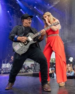 June 21, 2019 - Chicago, Illinois, U.S - LAUREN ALAINA during the LakeShake Country Music Festival in Chicago, Illinois Chicago U.S. - ZUMAs135 20190621_zap_s135_033 Copyright: xDanielxDeSloverx