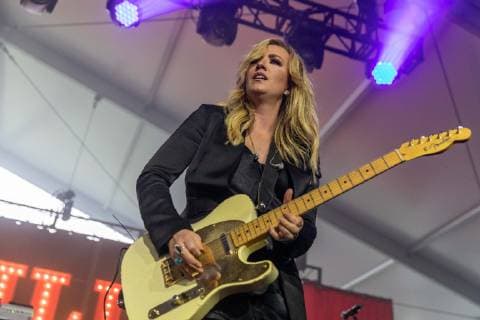 June 21, 2019 - Chicago, Illinois, U.S - CLARE DUNN during the LakeShake Country Music Festival in Chicago, Illinois Chicago U.S. - ZUMAs135 20190621_zap_s135_048 Copyright: xDanielxDeSloverx