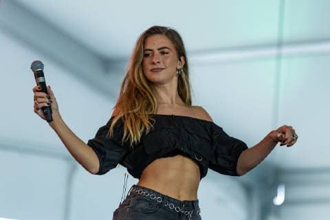 June 21, 2019 - Chicago, Illinois, U.S - KASSI ASHTON during the LakeShake Country Music Festival in Chicago, Illinois Chicago U.S. - ZUMAs135 20190621_zap_s135_052 Copyright: xDanielxDeSloverx