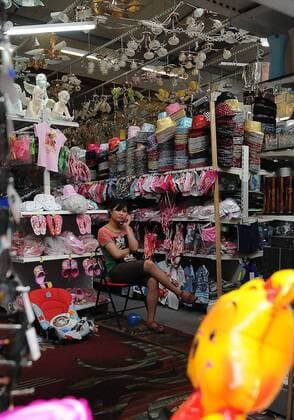 Asiak Markt Adsiamarkt Berlin, 03 05 2019 The Asiamarkt Dong Xuan Center in Lichtenberger Herzbergstrasse is the largest of its kind in Europe Recently it has also been suspected of being a transshipment point for illegal children from Vietnam