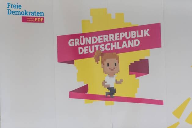 Feature Picture Fractions in the Bundestag Germany, Berlin 25 06 2019 The picture shows the logo of the Free Democrats FDP on the press wall with the slogan GRünderrepublik Deutschland in the Bundestag Berlin Bundestag Berlin Germany