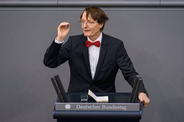 Session of the German Bundestag Germany, Berlin 26 06 2019 Karl Lauterbach SPD can be seen during a deabtte for organ donation Berlin Bundestag Berlin Germany