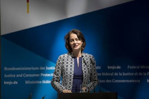 Katarina Barley, Bundesministerin a.D., spricht im Rahmen der Amtsuebergabe im Bundesministerium fuer Justiz und Verbraucherschutz in Berlin, 27.06.2019. Berlin Germany *** Katarina Barley, Federal Minister a D , speaks at the handover of office at the Federal Ministry of Justice and Consumer Protection in Berlin, 27 06 2019 Berlin Germany Copyright: xFlorianxGaertner photothek.netx