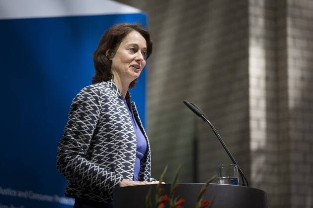 Katarina Barley, Bundesministerin a.D., spricht im Rahmen der Amtsuebergabe im Bundesministerium fuer Justiz und Verbraucherschutz in Berlin, 27.06.2019. Berlin Germany *** Katarina Barley, Federal Minister a D , speaks at the handover of office at the Federal Ministry of Justice and Consumer Protection in Berlin, 27 06 2019 Berlin Germany Copyright: xFlorianxGaertner photothek.netx
