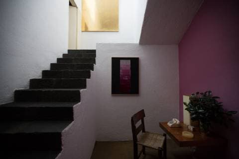 Architektur von Luis Barragan Morfin June 27, 2019 - EUM20190627CUL05.JPG .CIUDAD DE MEXICO, Art Arte-Casa Luis Barragan.- La artista Yto Barrada presenta en Casa Luis Barragan su exposicion Double Skin , que se propone retomar los conceptos esteticos arquitectonicos que imperan en el recinto para traducirlos a su propio lenguaje, el de las texturas, la intimidad y lo femenino. 27 junio 2019. Foto: Agencia EL UNIVERSAL German Espinosa AFBV *** June 27, 2019 EUM20190627CUL05 JPG CIUDAD DE MEXICO, Art Arte Casa Luis Barragan The artist Yto Barrada presents at Casa Luis Barragan her exhibition Double Skin , which aims to retake the architectural aesthetic concepts that prevail in the premises to translate them into their own language, that of textures, intimacy and the feminine 27 June 2019 Photo Agency EL UNIVERSAL German Espinosa AFBV  - ZUMAu78_ 20190627_zaf_u78_022 Copyright: xGermanxEluniversalx