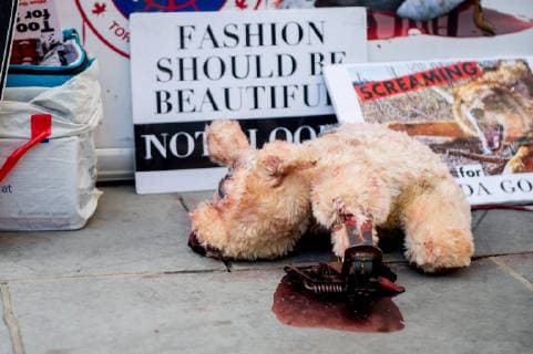June 29, 2019 - PETA (People for the Ethical Treatment of Animals) supporters demonstrate against animals being used in the brands clothing outside Canada Goose Regent Street store on June 29th 2019 n London, United Kingdom while observing an injunction passed in December 2017, which restricts the protestors use of loudspeakers to 15 minute intervals and imposing an Ã¢â‚¬oeExclusion ZoneÃ¢â‚¬Â around the store protestors can not pass.  - ZUMAr152 20190629_zaa_r152_027 Copyright: xOlliexMillingtonx xRmvx