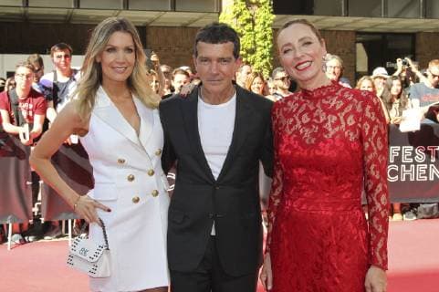 Antonio Banderas with life partner Nicole Kimpel and Diana Iljine at the CineMerit Gala in honour of Antonio Banderas with the premiere of Leid und Herrlichkeit Dolor y gloria at the 37 Filmfest München 2019 in the Festivalzentrum Gasteig Munich, 29 06 2019 Foto:xF.xGulottax xFuturexImage