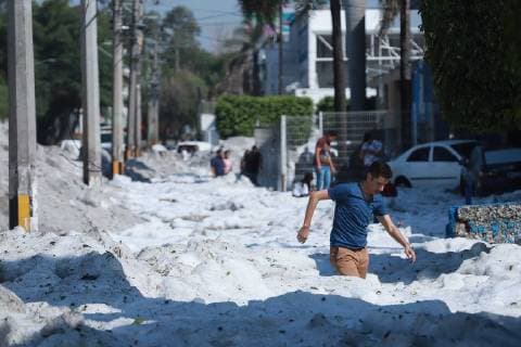 June 30, 2019 - EUM20190630MED03.JPG.GUADALAJARA, Jal., EnvironmentMedio Ambiente-Granizo.- La manana de este domingo 30 de junio de 2019 las calles de la zona metropolitana de Guadalajara amanecieron con una gruesa capa de granizo. Foto: Agencia EL UNIVERSALEVZ  - ZUMAu78_ 20190630_zaf_u78_046 Copyright: xElxUniversalx