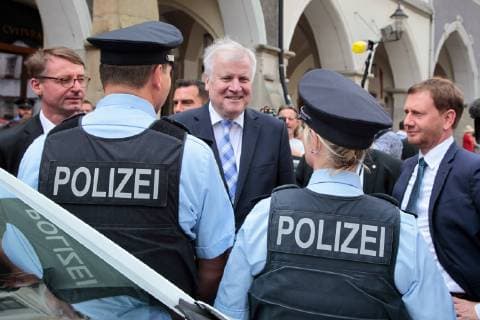 Görlitz, 01 07 2019 In the picture Federal Interior Minister Horst Seehofer Federal Interior Minister Horst Seehofer Together with Minister President Michael Kretschmer CDU visits Federal Interior Minister Horst Seehofer CSU Görlitz The signing of a Memorandum of Understanding is planned The Saxon Interior Minister Roland Wöller is also involved in the meeting Görlitz Federal Interior Minister Horst Seehofer CSU visits Neißestadt xmwx