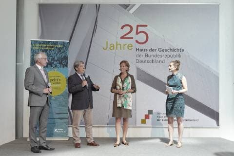 01 07 2019 State Award Ceremony North Rhine-Westphalia, History Competition of the Federal President in the House of History in Bonn Yvonne Gebauer, Minister for Schools and Education NRW, Dr Lothar Dittmer Chairman of the Board of the Körber Foundation, Prof Dr Hans Walter Hütter President of the Foundation House of History of the Federal Republic of Germany, Foundation House of History Bonn House of History NR