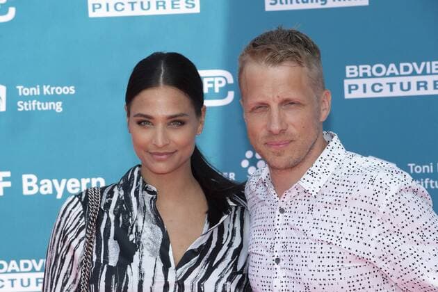 Oliver POCHER, presenter, with partner Amira ALY, Red Carpet, Red Carpet Show, arrival, arrival, premiere for the film KROOS, on 30 06 2019 in Cologne,