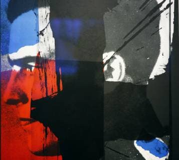 Eine Ausstellung zum Hitler-Attentat 1944 ist von Donnerstag (04.07.2019) an im Militaerhistorischen Museum der Bundeswehr in Dresden zu sehen. (Foto vom 03.07.2019 bei der Pressevorbesichtigung: Druckgrafik (Ausschnitt mit Portraet von Stauffenberg) von Wolfgang Petrovsky und Frank Voigt aus der Mappe Aufrecht. Grafische Blätter zum deutschen Widerstand .) Anhand von mehr als 20 Plakaten und Originaldokumenten wird die Geschichte des tiefgreifenden Ereignisses vermittelt. Herausragendes Exponat der Zeitreise in Dresden ist eine Filmkulisse aus der US-amerikanisch-deutschen Produktion Operation Walkuere von 2009. In dem original nachgebauten Besprechungsraum der Lagebaracke Wolfsschanze kann der Besucher die Situation kurz vor der Detonation von Claus Graf Schenk von Stauffenbergs Bombe nachvollziehen. (Siehe epd-Bericht vom 03.07.20 Copyright: epd-bild MatthiasxSchumann EDITORIAL USE ONLY