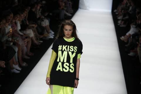 Berlin: Rebekka Ruétz during at Mercedes-Benz Fash Berlin: The photo shows models on the catwalk with the collection spring summer 2020 of the Designer Rebekka Ruétz at Mercedes-Benz Fashion Week. Berlin Berlin-Mitte Germany E-Werk, Mauerstraße 78-80, 10117 Berlin  SimonexKuhlmey