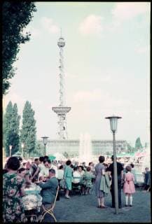 Berlin GER, Berlin,ca. 1964, Messe Berlin, mit Funkturm *** Berlin GER, Berlin, ca 1964, Messe Berlin, with radio tower