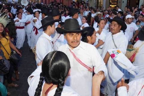 July 5, 2019 EUM20190705NAC09 JPG OAXACA, Oax TraditionTradicion Guelaguetza July 5, 2019 Aspects of the first banquet of Guelaguetza 2019 that took place in the streets of the historic center of Oaxaca Photo Agency EL UNIVERSALEELG  - ZUMAu78_ 20190705_zaf_u78_049 Copyright: xElxUniversalx