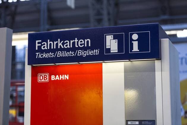 Deutsche Bahn ticket machine at the main station of Frankfurt am Main