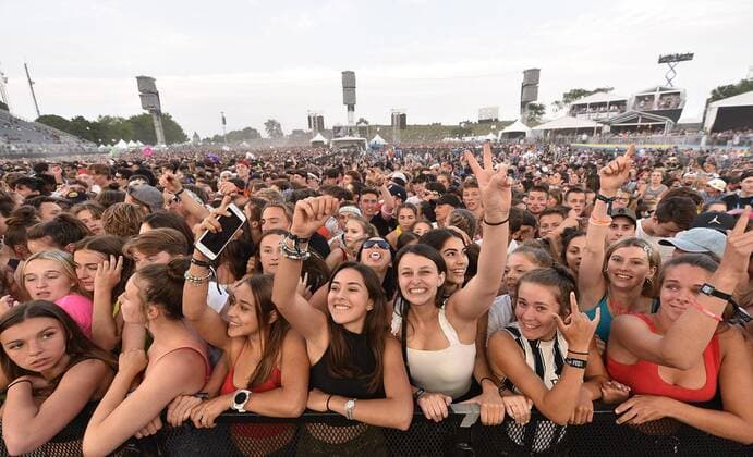 July 10, 2019 - Quebec City, ON, Canada - QUEBEC Quebec City, QUEBEC - JULY 10: Atmosphere Crowd during 2019 Festival D ete Quebec at Plains of Abraham on July 10, 2019 in Quebec City, Canada. Photo: imageSPACE Quebec City Canada - ZUMAs181 20190710_zea_s181_352 Copyright: xImagespacex