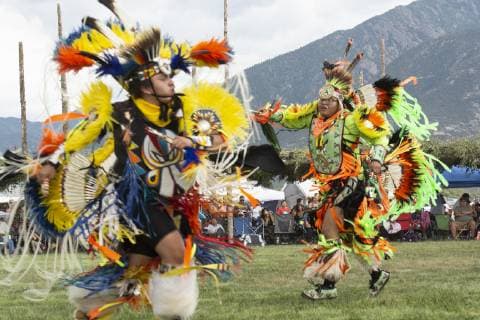IMAGO Cultures of the world, Taos Pueblo in New Mexico, USA July 13, 2019, Taos, New Mexico, USA: Navajo KAIDON DRAPER, from Kirtland, New Mexico preforms at the 33rd Annual Taos Pueblo Pow Wow. Taos USA  - ZUMAaos 20190713_mda_k150_309 Copyright: xRickxKozakx
