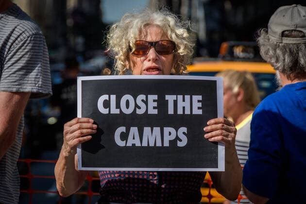 News Bilder des Tages July 15, 2019 - New York, USA - More than 40 members of the direct action group Rise and Resist were arrested after shutting down rush hour traffic at the intersection of 42nd Street and Fifth Avenue in the heart of New York City on July 15, 2019 advocating for immigrantsÃ¢â‚¬â ¢ rights and demanding the public wake up, take action, and end the border crisis terror and the terror inflicted on immigrant communities. Activists held three banners that read, Ã¢â‚¬oeClose the CampsÃ¢â‚¬Â, Ã¢â‚¬oeNo RaidsÃ¢â‚¬Â, and Ã¢â‚¬oeAbolish ICEÃ¢â‚¬Â. Some members also wore fluorescent work vests with the words Ã¢â‚¬oeAbolish ICE. USA - ZUMAm432 20190715_znp_m432_001 Copyright: xErikxMcGregorx