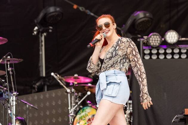 July 18, 2019 - Twin Lakes, Wisconsin, U.S - CAYLEE HAMMACK during the Country Thunder Music Festival in Twin Lakes, Wisconsin Twin Lakes U.S. - ZUMAs135 20190718_zap_s135_003 Copyright: xDanielxDeSloverx