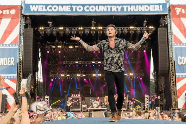July 18, 2019 - Twin Lakes, Wisconsin, U.S - MICHAEL RAY during the Country Thunder Music Festival in Twin Lakes, Wisconsin Twin Lakes U.S. - ZUMAs135 20190718_zap_s135_049 Copyright: xDanielxDeSloverx