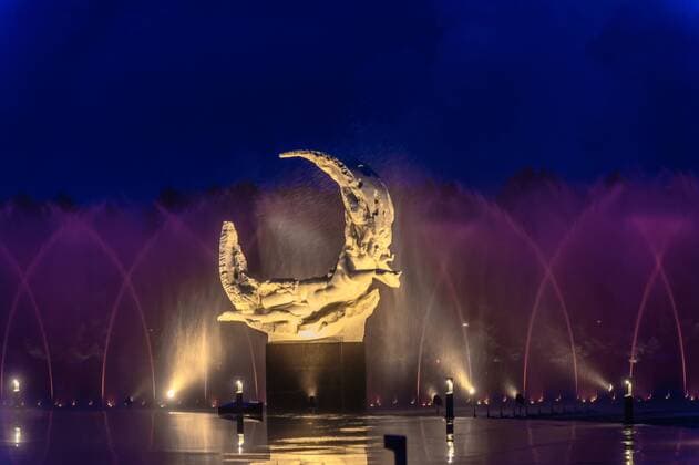 July 19, 2019 - Jilin, Jilin, China - Jilin, CHINA-The musical fountain lighting show in Jingyuetan national forest park in Changchun, capital of northeast China s Jilin province, opens on July 1, 2019.Music fountain waterscape light show is located in the goddess square at the main entrance of jingyuetan, taking the statue of the goddess of the clear moon as the central point, composed of fountain, LED beam light, LED full color tree light, LED full color wash wall light, pattern light, etc., which can combine hundreds of action forms. Jilin China - ZUMAs145 20190719_zaa_s145_060 Copyright: xChixXiaoweix