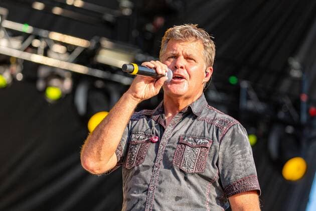 July 19, 2019 - Twin Lakes, Wisconsin, U.S - RICHIE MCDONALD of Lonestar during the Country Thunder Music Festival in Twin Lakes, Wisconsin Twin Lakes U.S. - ZUMAs135 20190719_zap_s135_035 Copyright: xDanielxDeSloverx