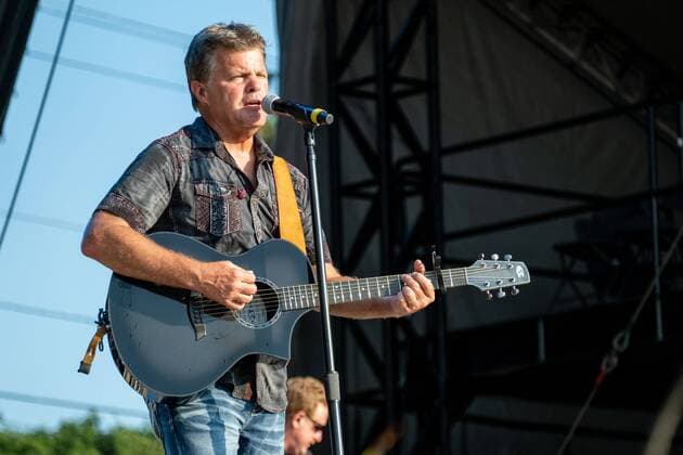 July 19, 2019 - Twin Lakes, Wisconsin, U.S - RICHIE MCDONALD of Lonestar during the Country Thunder Music Festival in Twin Lakes, Wisconsin Twin Lakes U.S. - ZUMAs135 20190719_zap_s135_044 Copyright: xDanielxDeSloverx