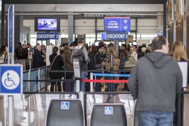 July 22, 2019 - USA - Travelers wait in line to pass through a security checkpoint at Austin-Bergstrom International Airport the Thanksgiving holiday. USA - ZUMAm67_ 20190722_zaf_m67_007 Copyright: xRicardoxB.xBrazzielx