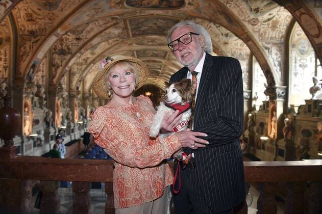 Elke Sommer with husband Wolf Walther at the award ceremony of the Bavarian Order of Merit 2019 in the Antiquarium of the Munich Residenz Munich, 22 07 2019 Foto:xB.xInsingerx xFuturexImage
