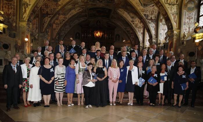 Award of the Bavarian Order of Merit Group photo with all prize winners together with the Prime Minister Markus Söder, Munich Germany Residence