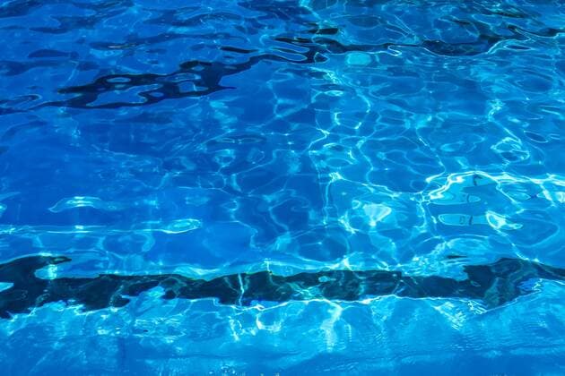 Summer in Siegerland, the next heat wave is rolling over Germany, the next days will be extremely hot again, people are already drawn to the outdoor pool in Kaan Marienborn Marienborn Summer in Siegerland on 24 07 2019 in Siegen Germany